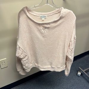 💜Jun and Ivy White Sweater L